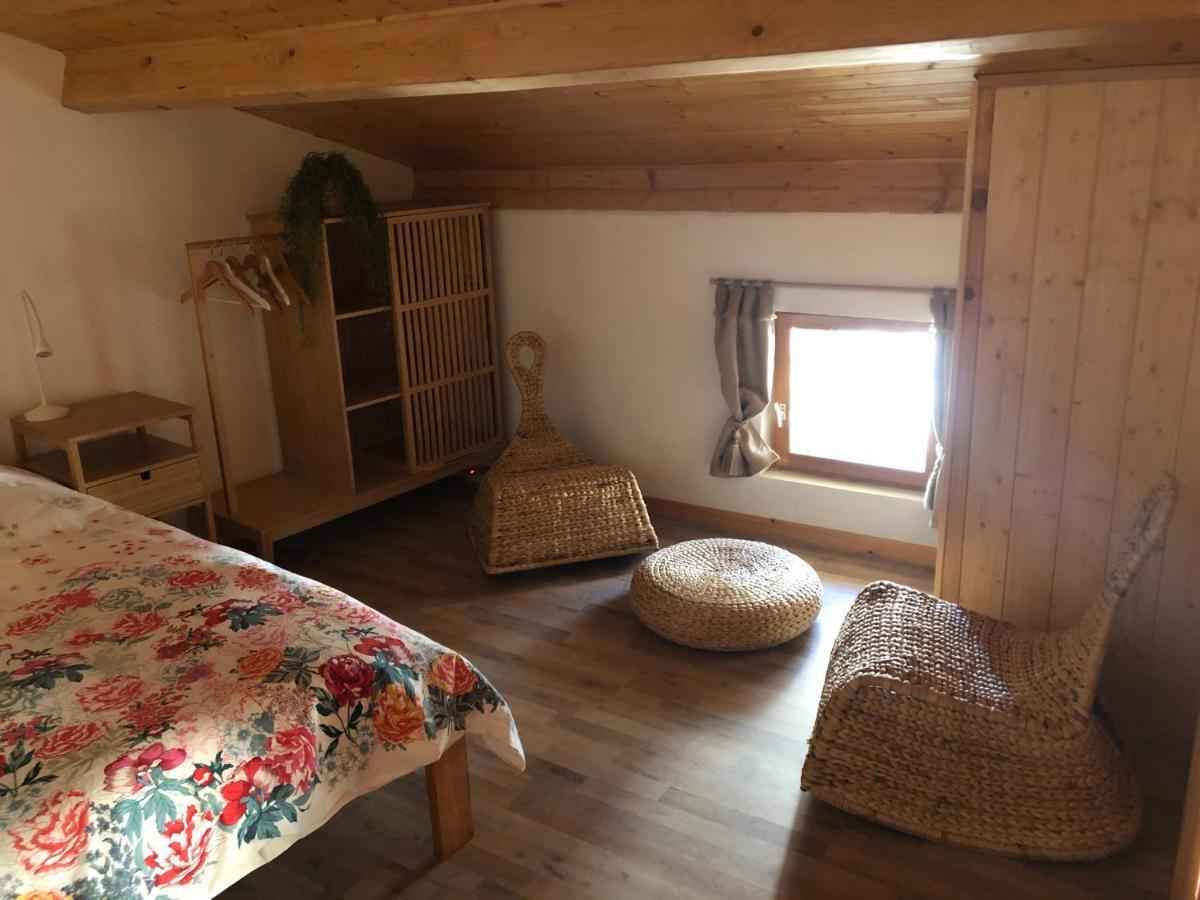 La Maisonnette Auvergnate Vertaizon ภายนอก รูปภาพ
